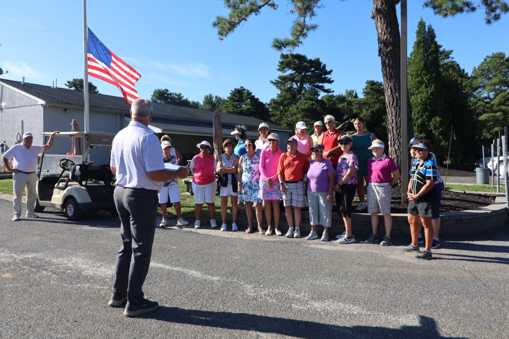 Course manager Mark Kriews reviewing each hole challenge